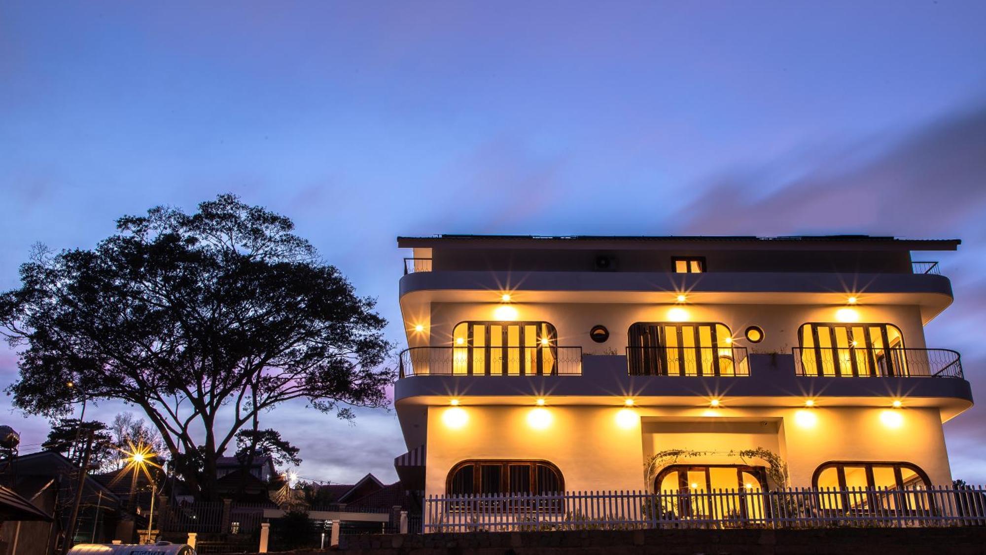 He Maison Boutique Stay & Cafe Da Lat Exterior photo